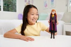 Disney Frozen bábika Anna v čierno-oranžových šatách HLW46